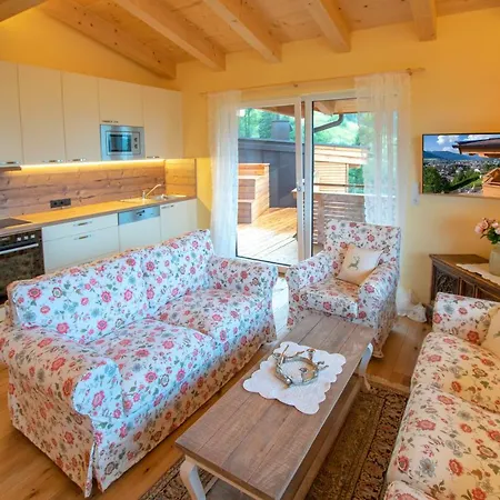 Romantik Sonnleitn Apart Otel Sankt Johann in Tirol